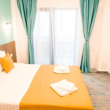 Grande Mamaia Nord 게스트하우스 3*